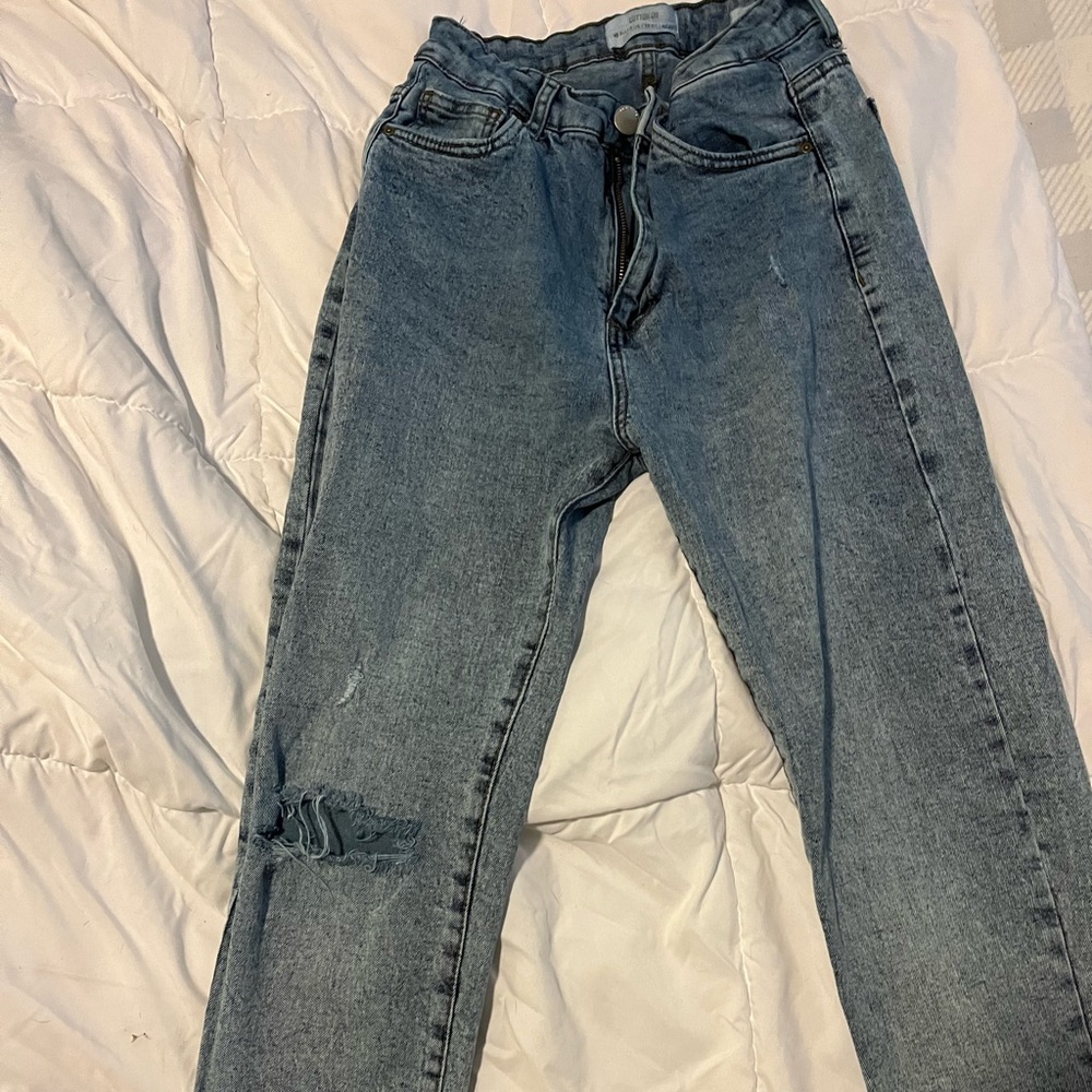 Cotton On distressed jeans